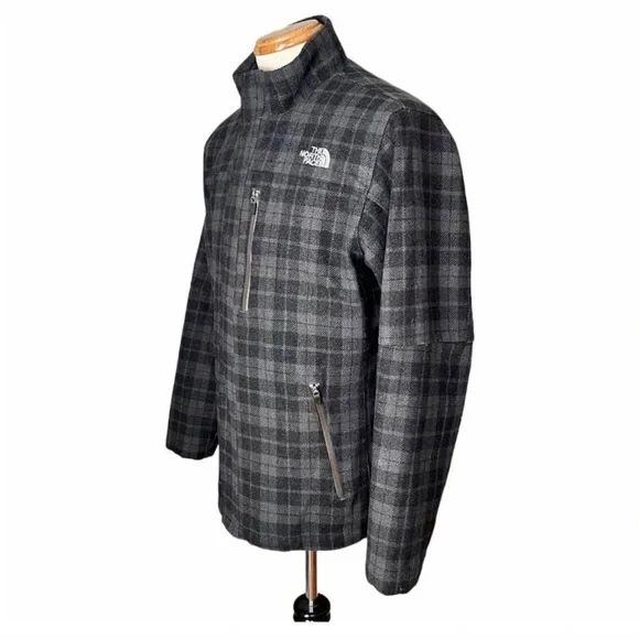 The North Face Plaid Jacket - Picture 2 of 5